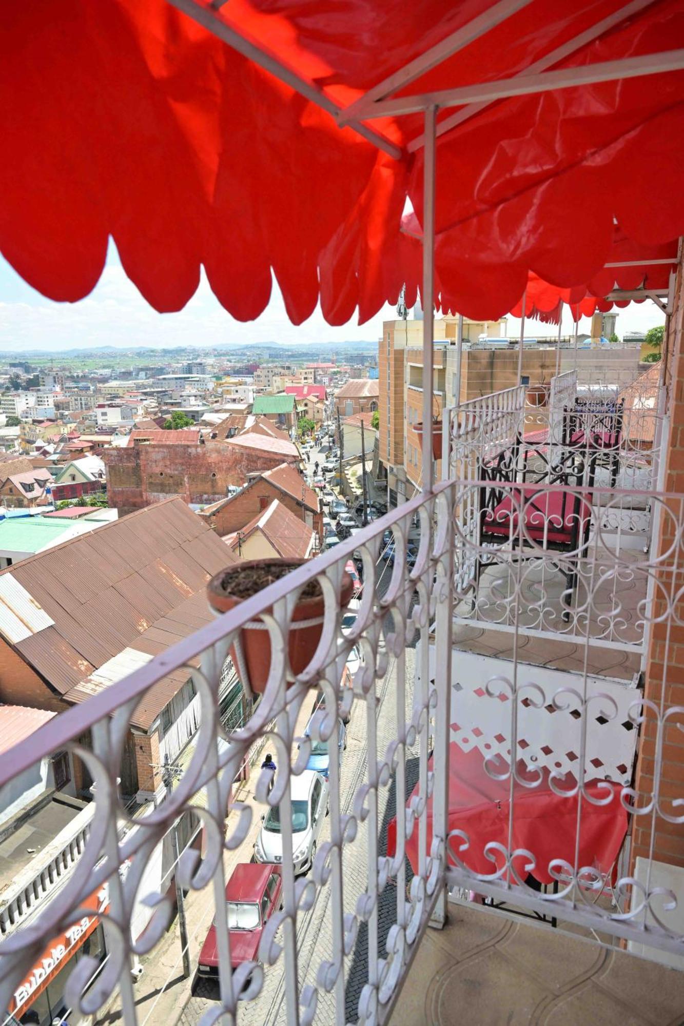 Hotel Brajas Antananarywa Zewnętrze zdjęcie
