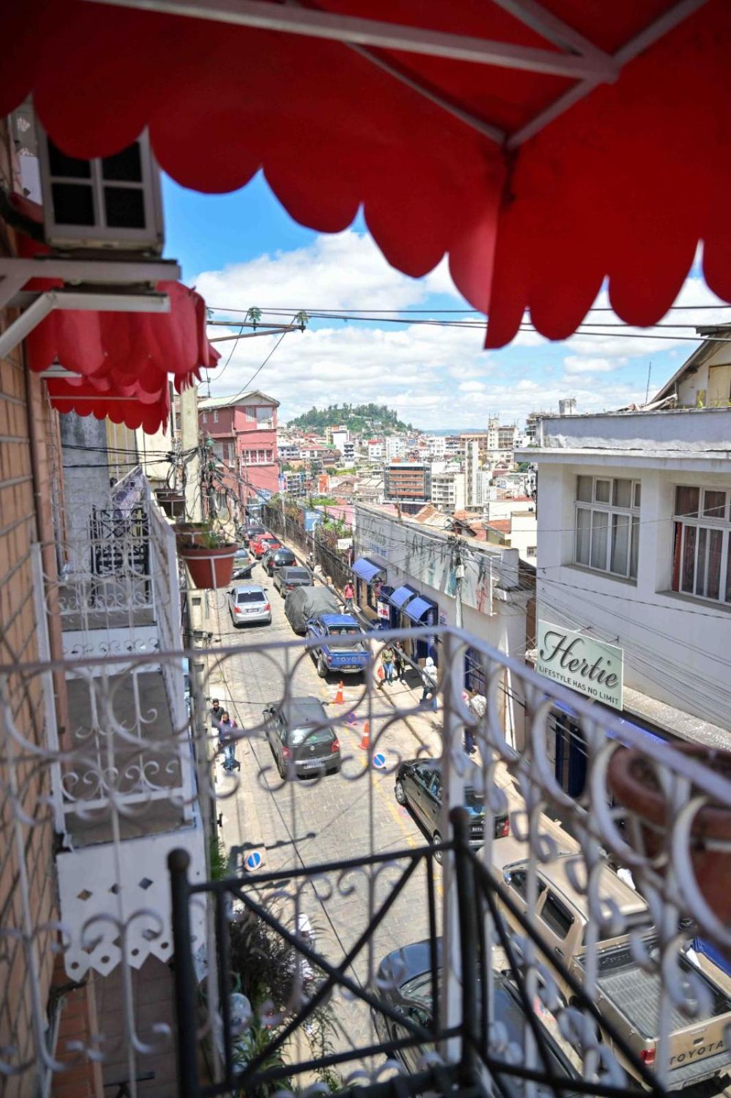 Hotel Brajas Antananarywa Zewnętrze zdjęcie